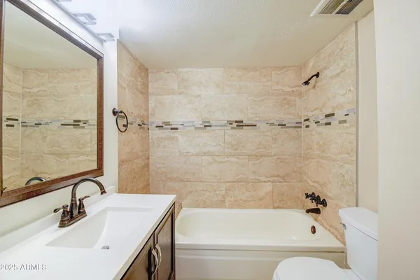 $1,295 | 3416 North 44th Street, Unit 8, Phoenix, AZ 85018