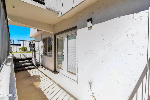 $1,295 | 3416 North 44th Street, Unit 8, Phoenix, AZ 85018