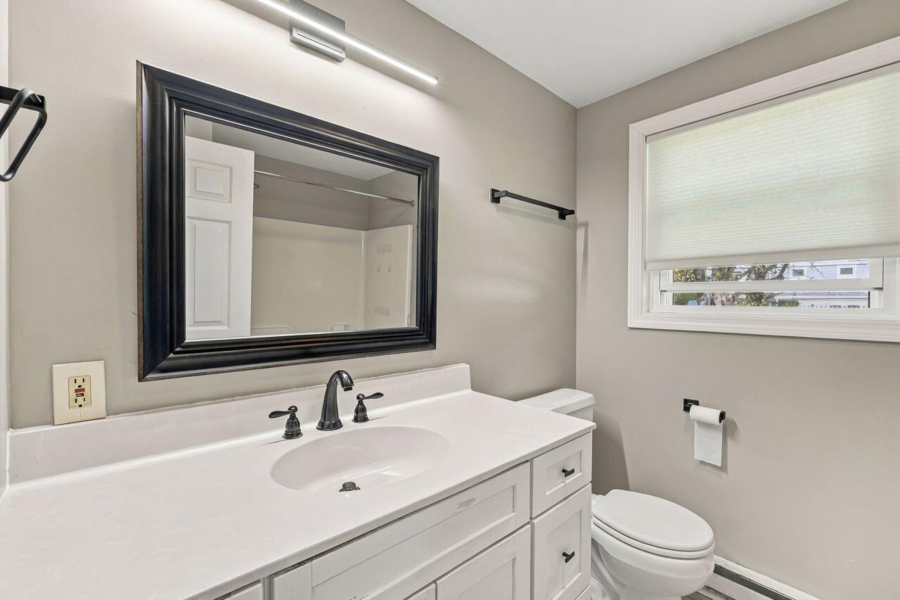 6 Willow Grove Road, Unit 6 Brunswick, ME 04011 - Photo 33 of 59 Bathroom