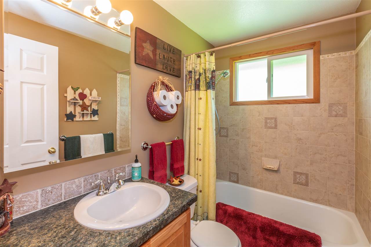 4505 North Woodlawn Road Spokane Valley, WA 99216 - Photo 11 of 20