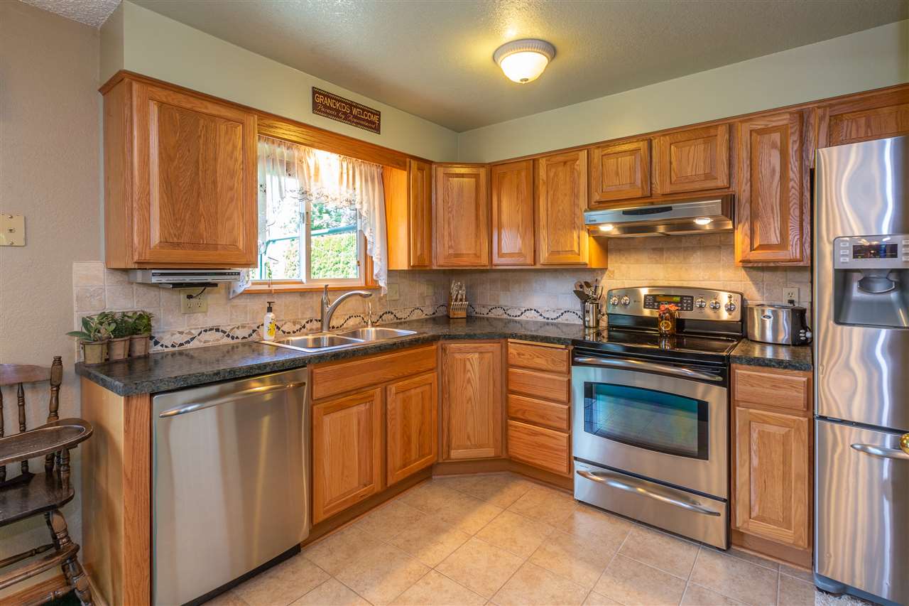 4505 North Woodlawn Road Spokane Valley, WA 99216 - Photo 5 of 20