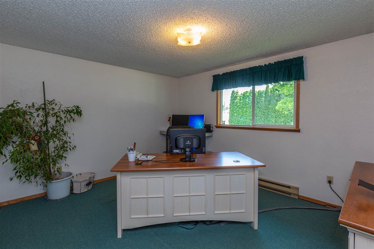 4505 North Woodlawn Road Spokane Valley, WA 99216 - Photo 10 of 20