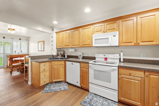 8447 Mayfly Way Sandy, UT 84070 - Photo 11 of 30