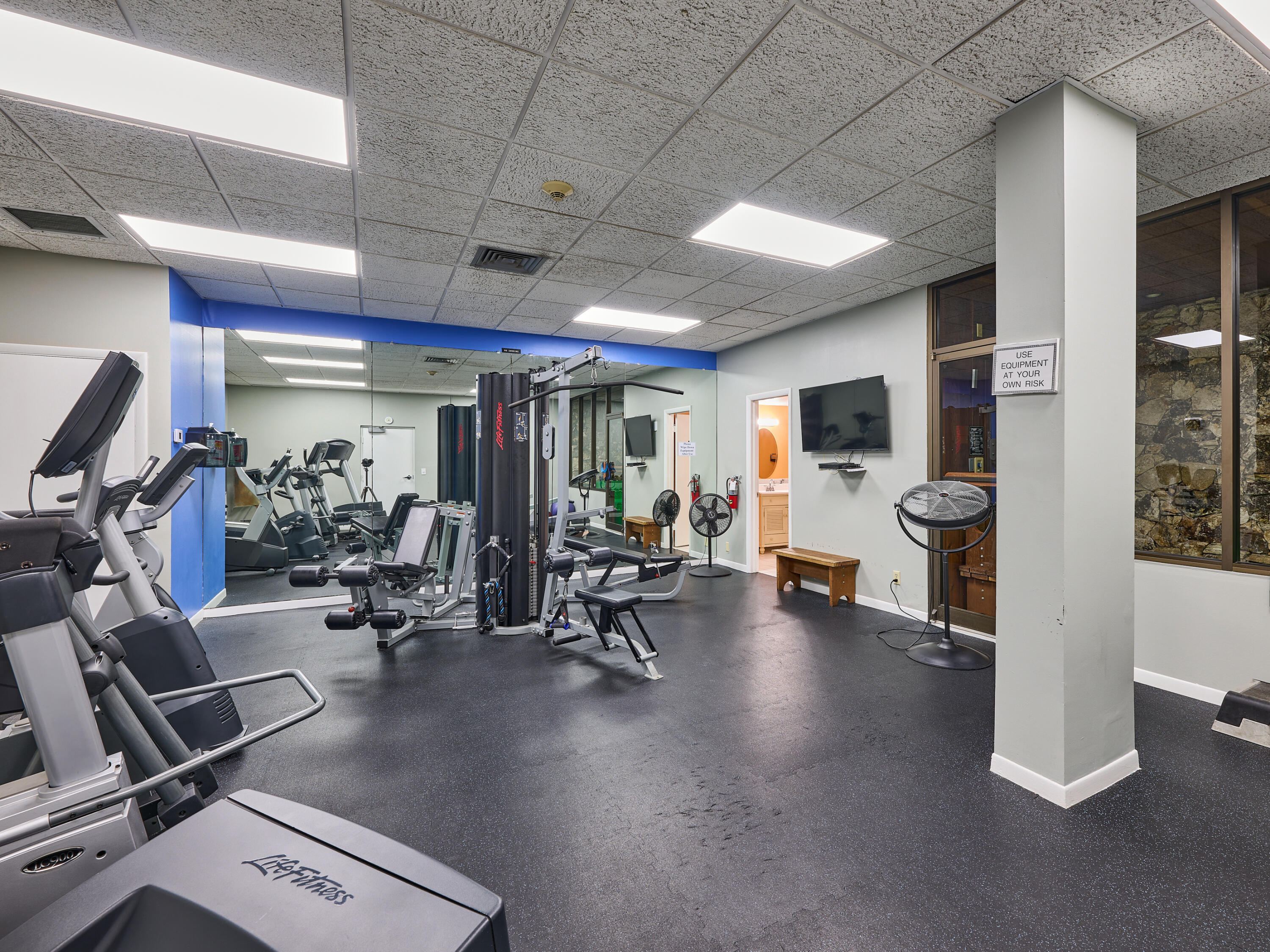 336 Golfview Road, Unit 605 North Palm Beach, FL 33408 - Photo 21 of 26 C PYL 0056