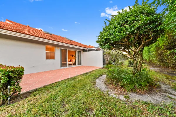 $3,000 | 7192 Summer Tree Drive, Boynton Beach, FL 33437