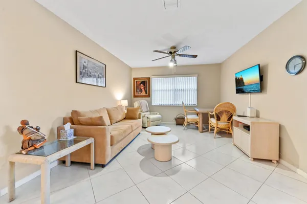 $3,000 | 7192 Summer Tree Drive, Boynton Beach, FL 33437