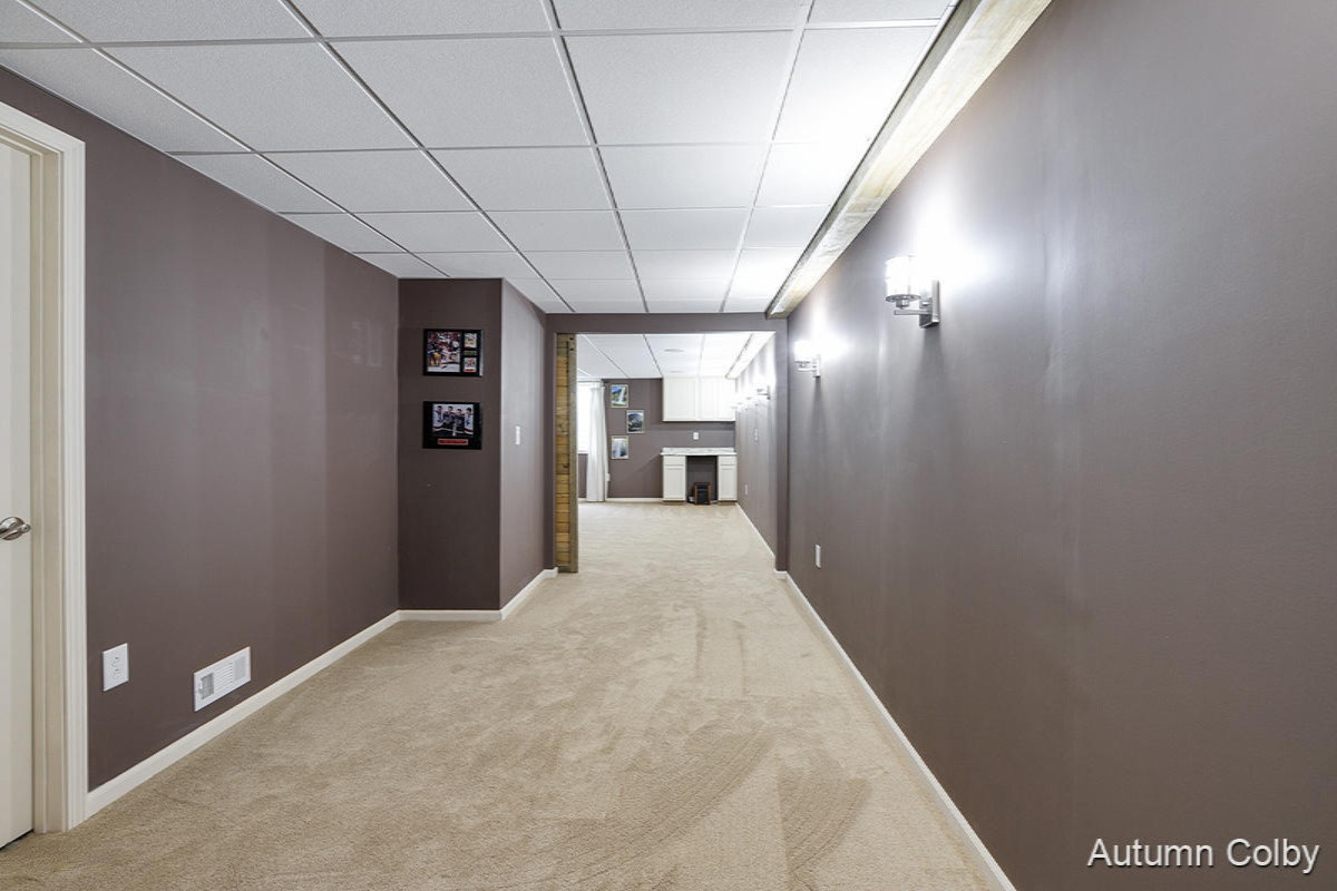 12099 Russell Ridge Cedar Springs, MI 49319 - Photo 29 of 38 IMG_1027