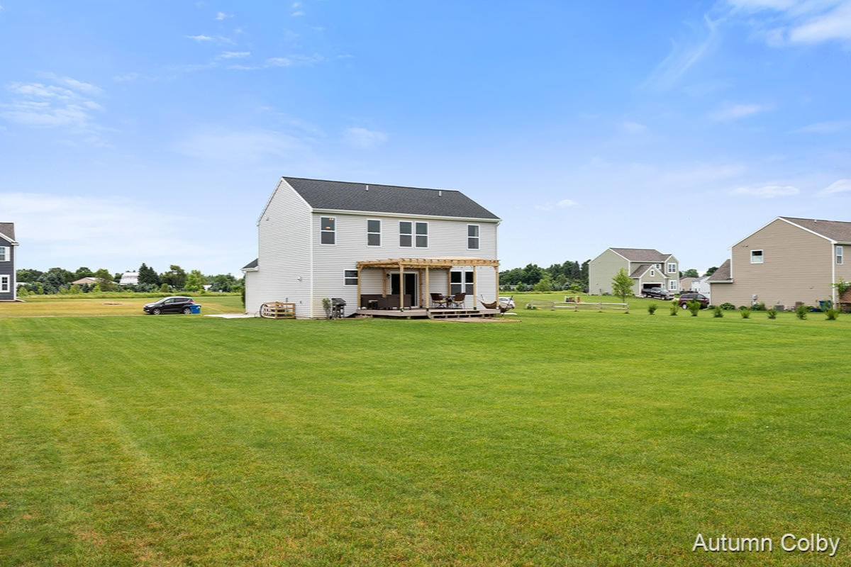 12099 Russell Ridge Cedar Springs, MI 49319 - Photo 31 of 38 IMG_1029