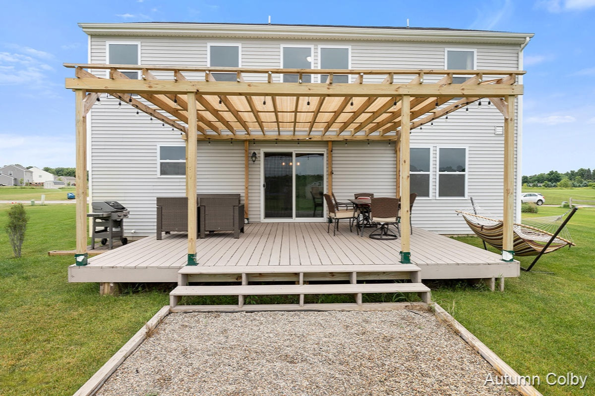 12099 Russell Ridge Cedar Springs, MI 49319 - Photo 35 of 38 IMG_1033