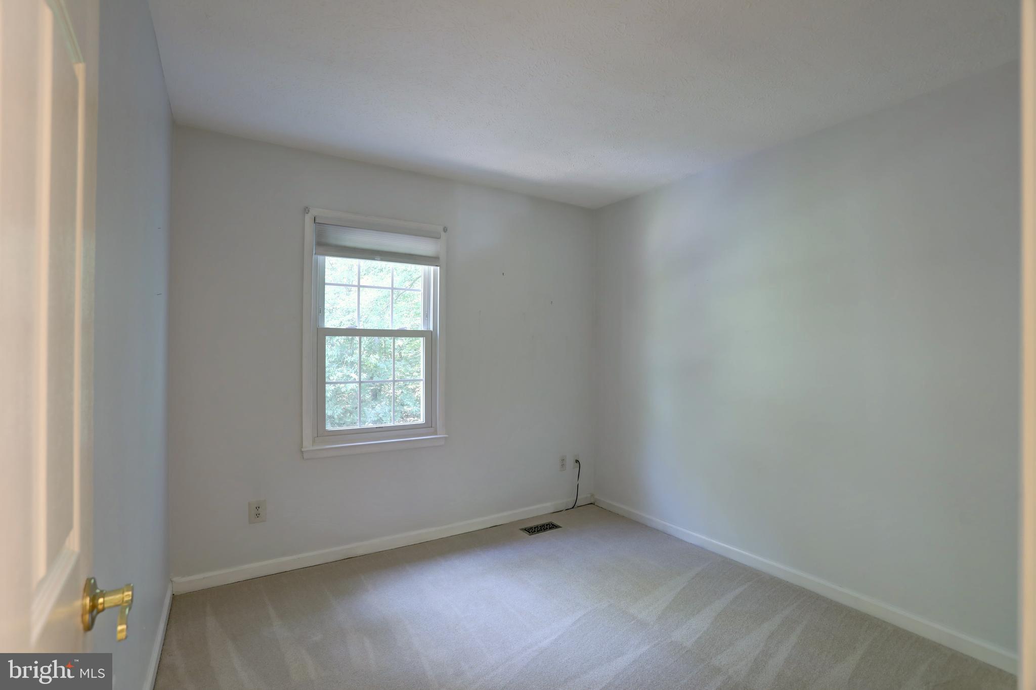 8355 Luce Court Springfield, VA 22153 - Photo 20 of 31 2nd Bedroom