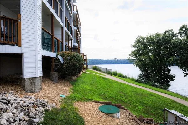 $350,000 | 601 Park Pl Drive, Unit 1A, Kaiser, MO 65047