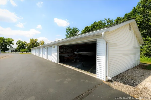$350,000 | 601 Park Pl Drive, Unit 1A, Kaiser, MO 65047