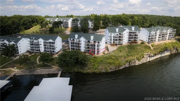 $350,000 | 601 Park Pl Drive, Unit 1A, Kaiser, MO 65047