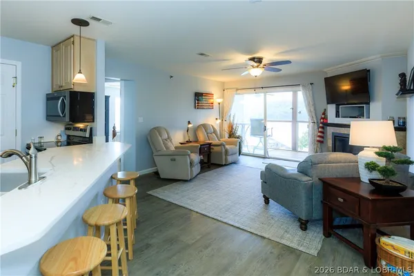 $350,000 | 601 Park Pl Drive, Unit 1A, Kaiser, MO 65047