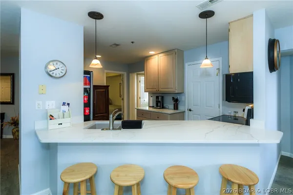 $350,000 | 601 Park Pl Drive, Unit 1A, Kaiser, MO 65047