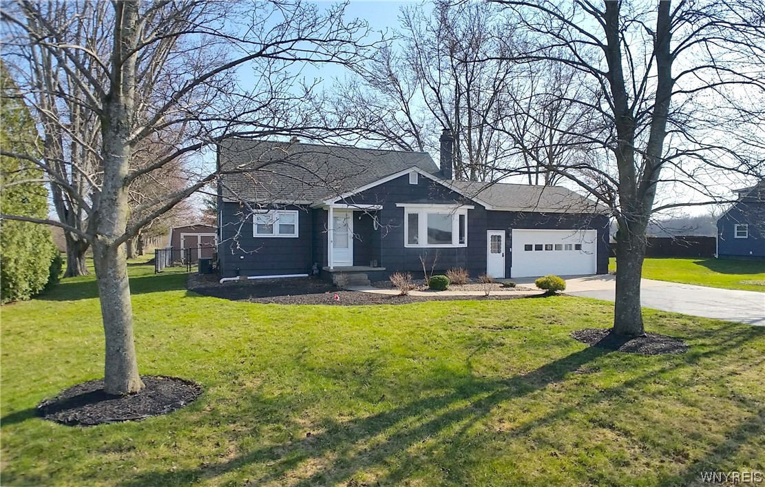 5016 Mapleton Road Pendleton, NY 14094 - Photo 1 of 1