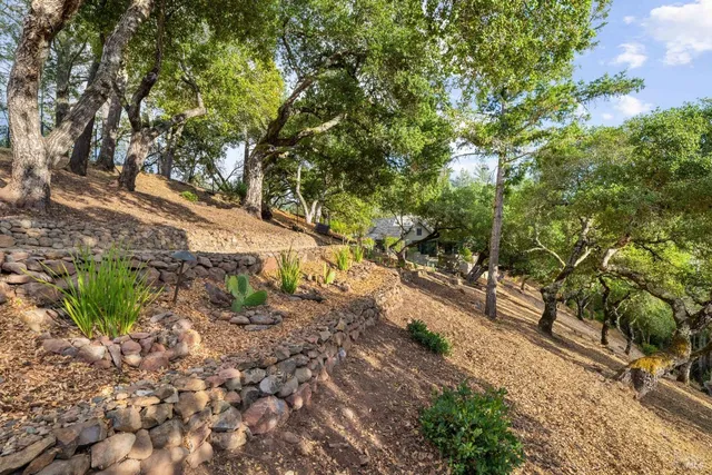 $1,795,000 | 1105 White Oak Drive, Santa Rosa, CA 95409