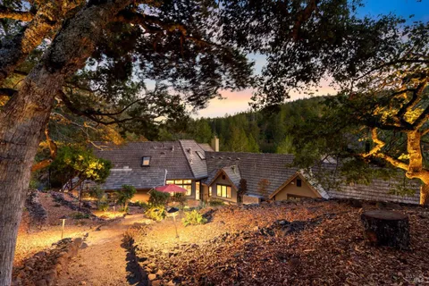 $1,795,000 | 1105 White Oak Drive, Santa Rosa, CA 95409