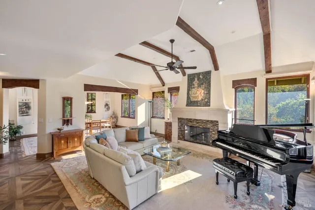 $1,795,000 | 1105 White Oak Drive, Santa Rosa, CA 95409