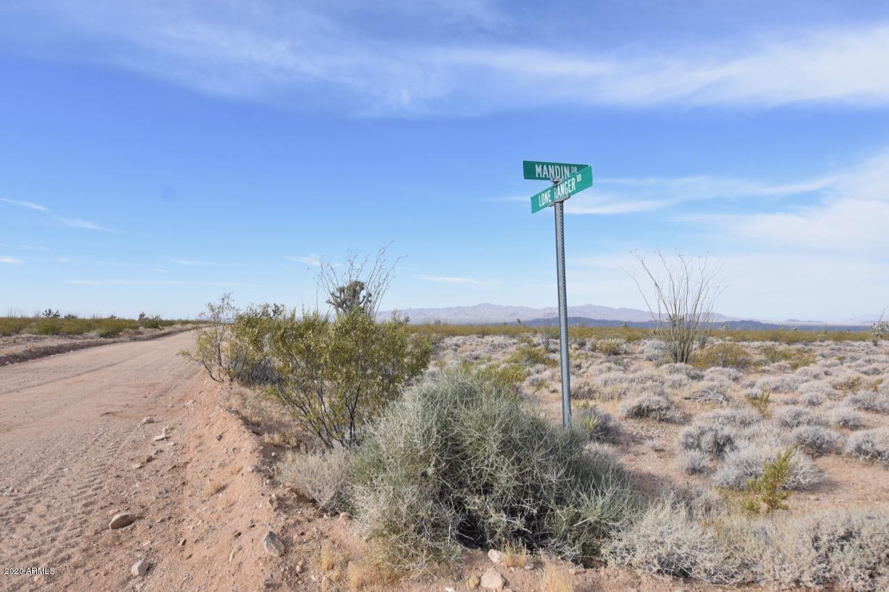 3495 South Lone Ranger Road, Unit 3495 Yucca, AZ 86438 - Photo 1 of 15 Lone Ranger Rd - 1