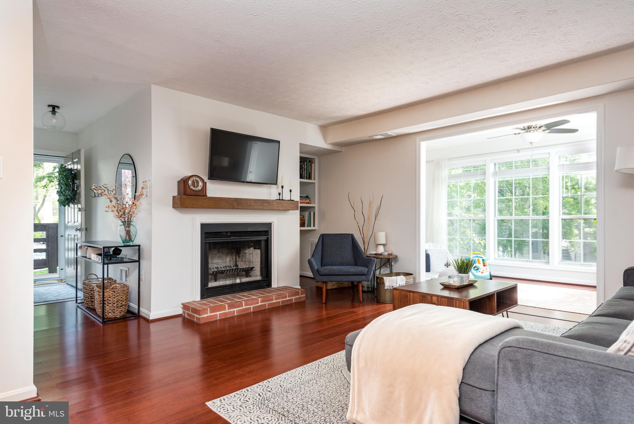 10065 Oakton Terrace Road, Unit 10065 Oakton, VA 22124 - Photo 13 of 35
