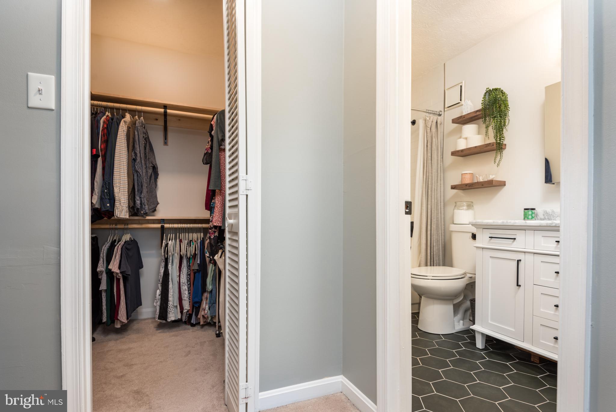 10065 Oakton Terrace Road, Unit 10065 Oakton, VA 22124 - Photo 24 of 35
