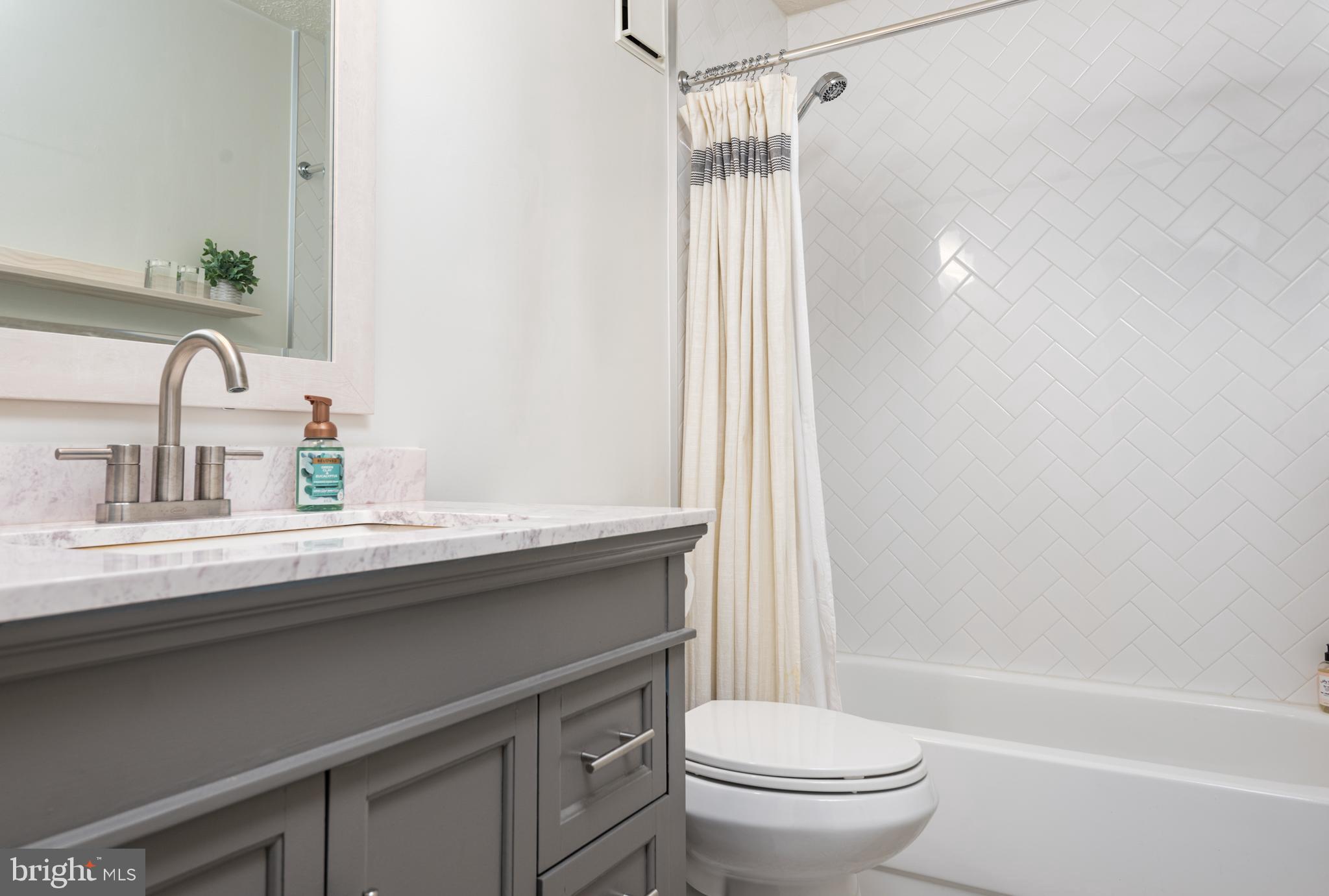10065 Oakton Terrace Road, Unit 10065 Oakton, VA 22124 - Photo 31 of 35