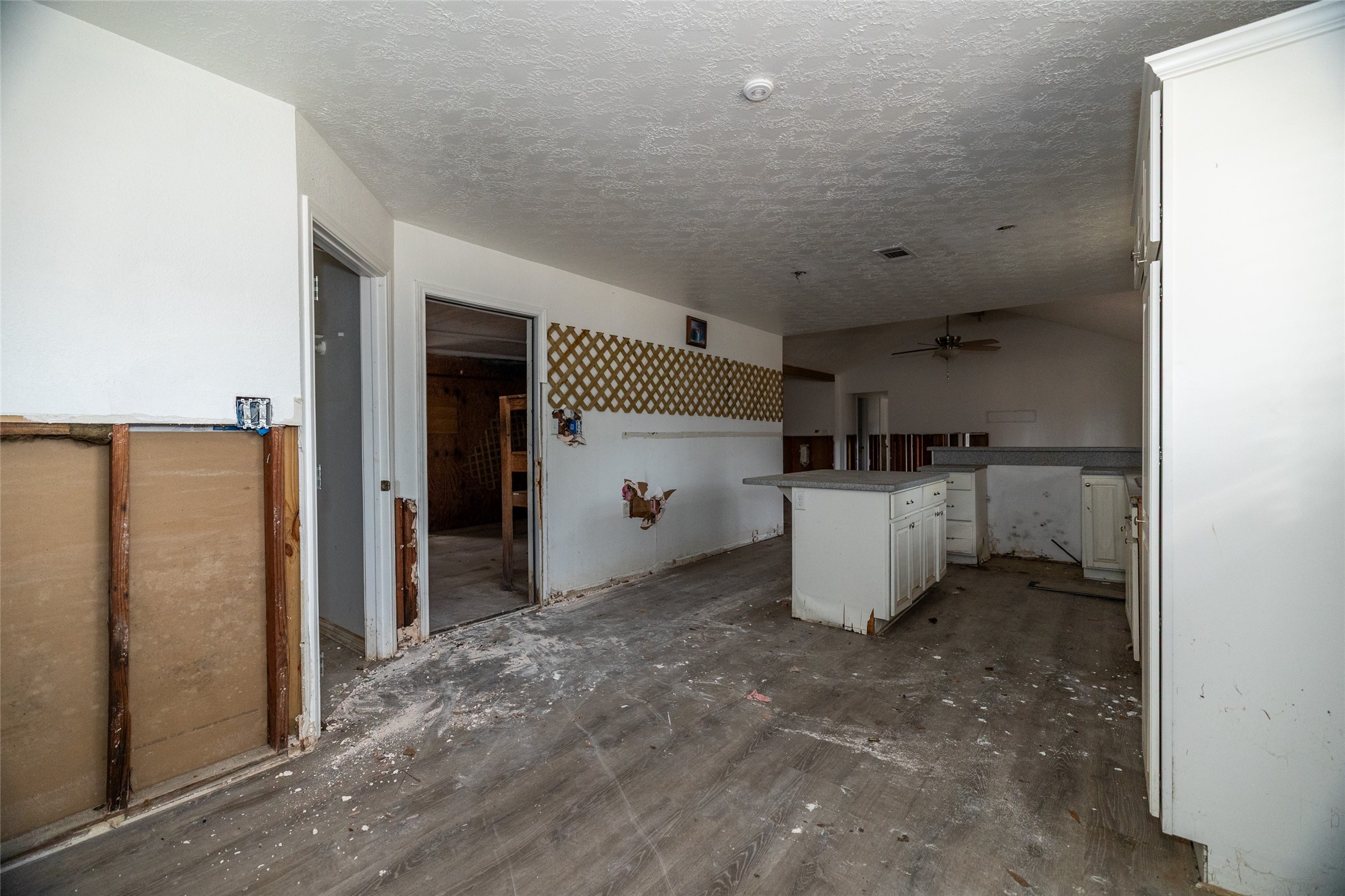 86 County Road 319 Cleveland, TX 77327 - Photo 14 of 24