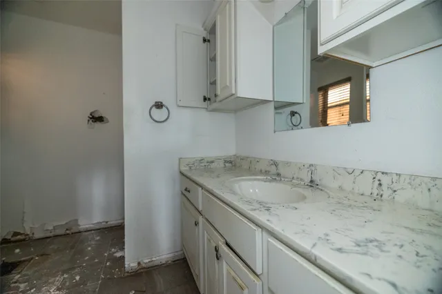 $150,000 | 86 County Road 319, Cleveland, TX 77327