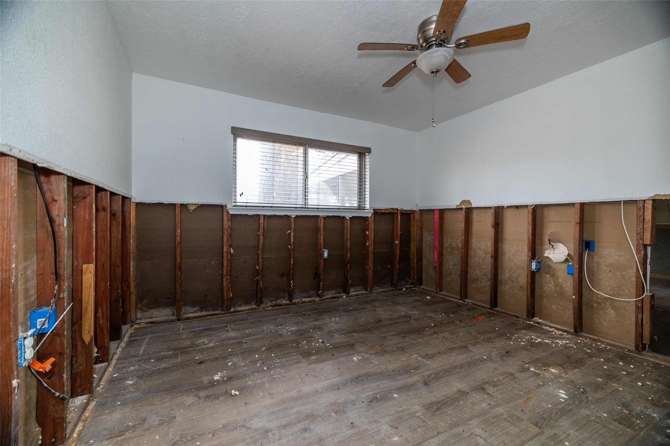 86 County Road 319 Cleveland, TX 77327 - Photo 18 of 24