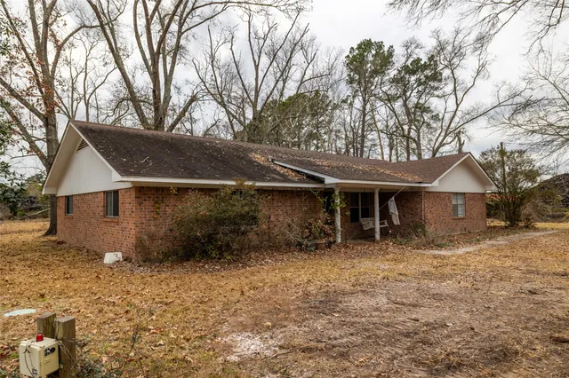 $150,000 | 86 County Road 319, Cleveland, TX 77327