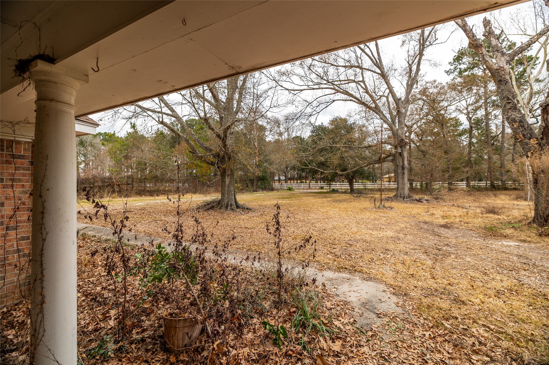 86 County Road 319 Cleveland, TX 77327 - Photo 8 of 24