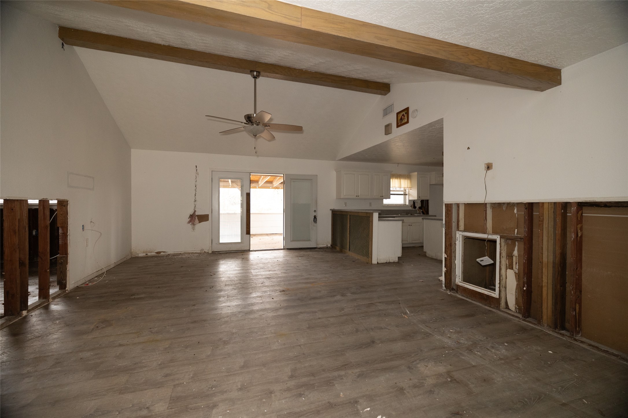 86 County Road 319 Cleveland, TX 77327 - Photo 10 of 24