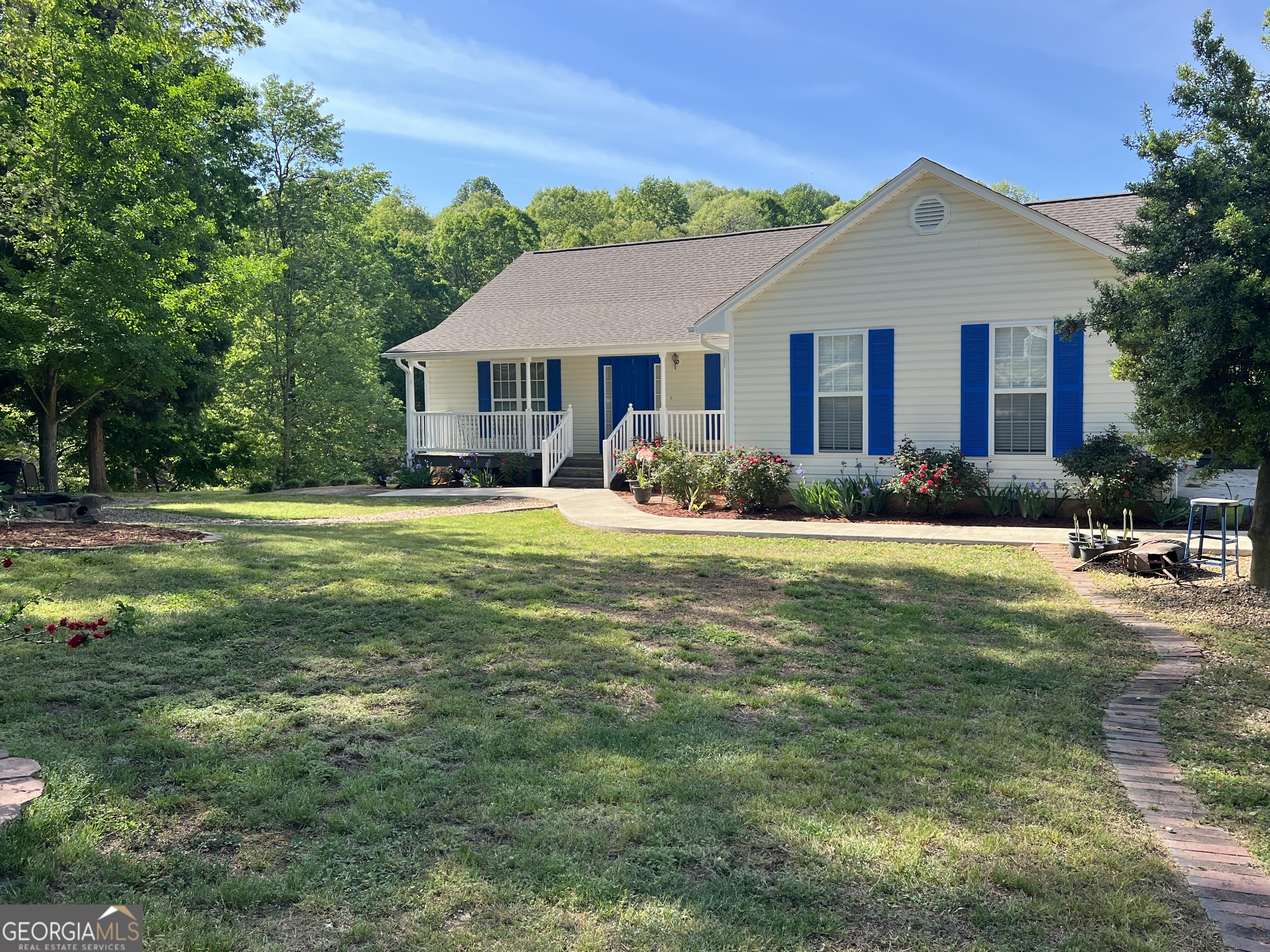 500 Hicks Road Toccoa, GA 30577 - Photo 2 of 35