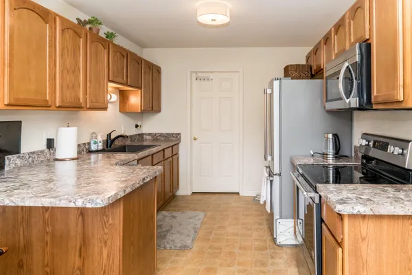 $249,900 | 1270 Stewart Drive, Ypsilanti, MI 48198