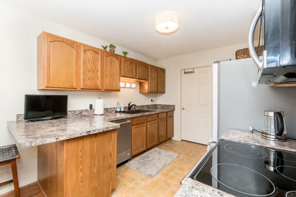 $249,900 | 1270 Stewart Drive, Ypsilanti, MI 48198