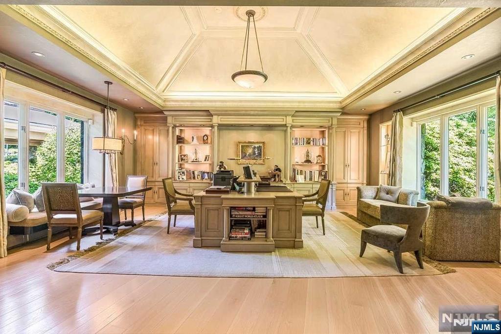 125 Chestnut Ridge Road Saddle River, NJ 07458 - Photo 11 of 49 Gallery Image 11