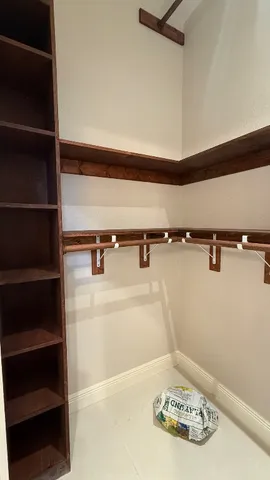 a close view of sink