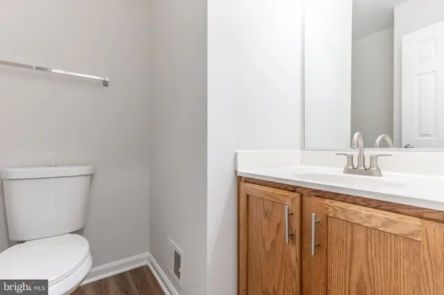 $524,900 | 4536 Forestburg Lane, Triangle, VA 22172