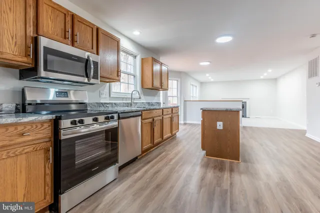 $524,900 | 4536 Forestburg Lane, Triangle, VA 22172