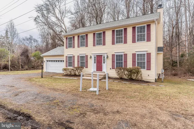 $524,900 | 4536 Forestburg Lane, Triangle, VA 22172