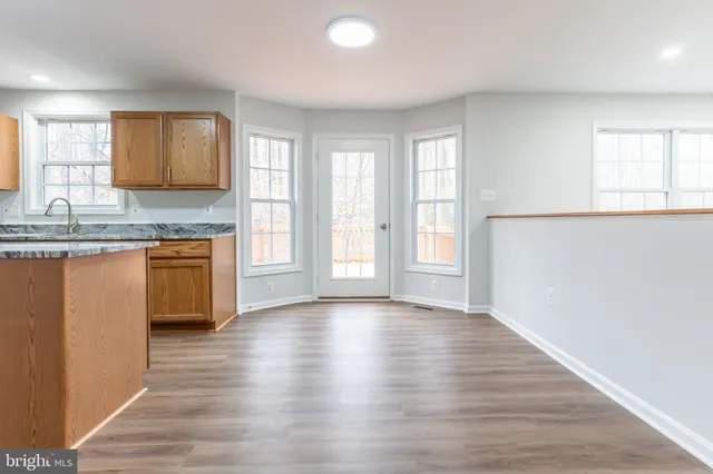 $524,900 | 4536 Forestburg Lane, Triangle, VA 22172