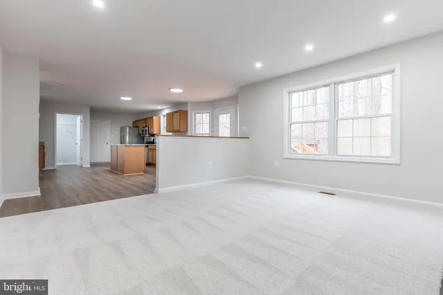 $524,900 | 4536 Forestburg Lane, Triangle, VA 22172