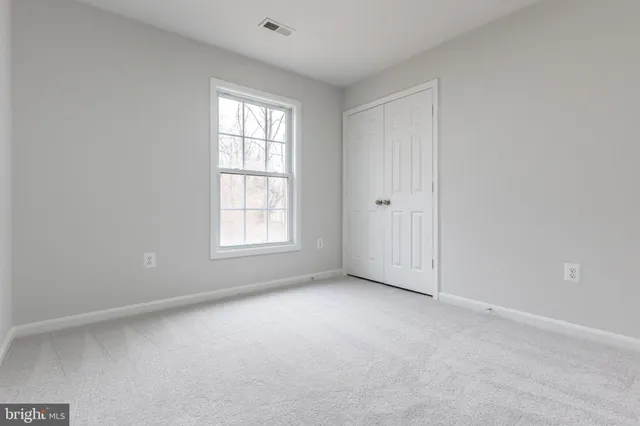 $524,900 | 4536 Forestburg Lane, Triangle, VA 22172