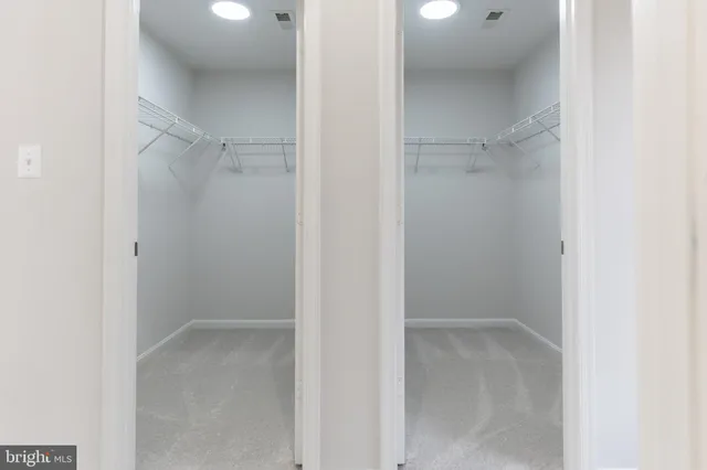 $524,900 | 4536 Forestburg Lane, Triangle, VA 22172