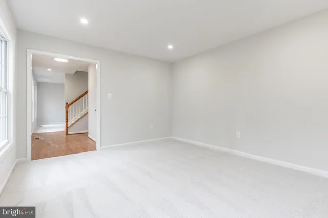 $524,900 | 4536 Forestburg Lane, Triangle, VA 22172