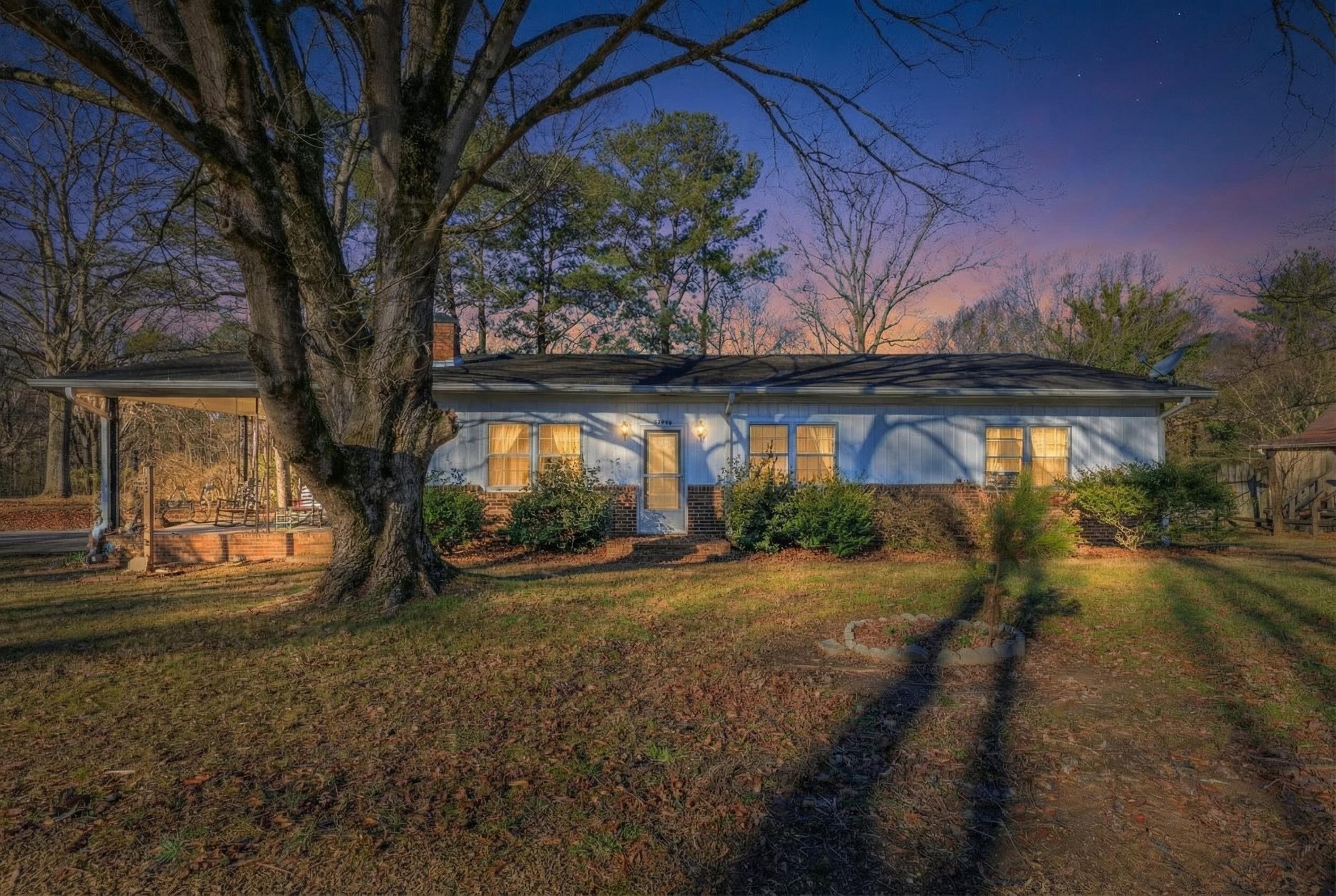 507 North Main Street LaFayette, GA 30728 - Photo 3 of 44 507 N Main Dusk