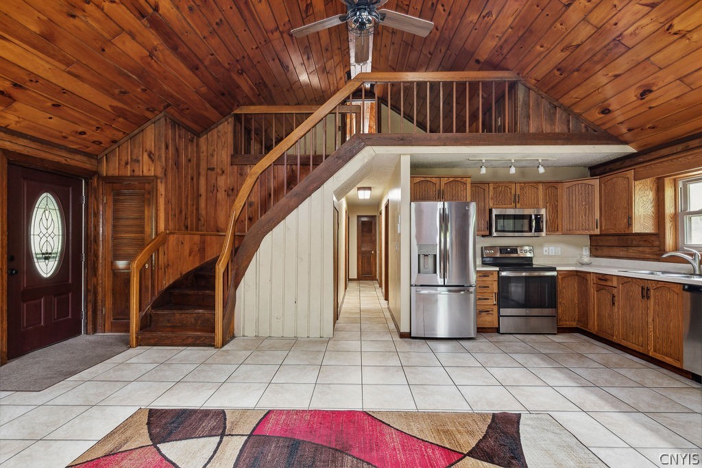 7 Banjo Lane Scriba, NY 13126 - Photo 6 of 24 Living/Dining