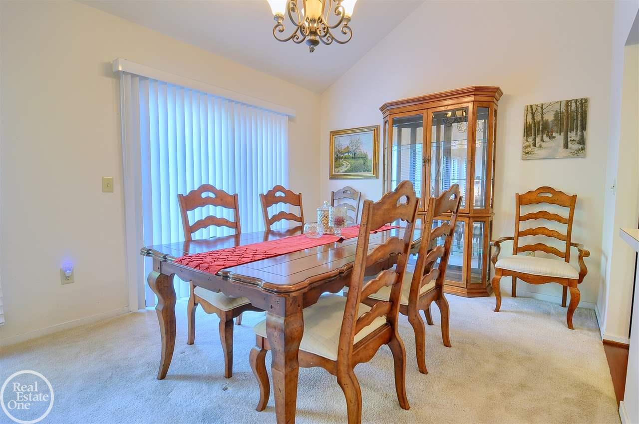712 Eton Court, Unit #155 Rochester Hills, MI 48307 - Photo 16 of 28