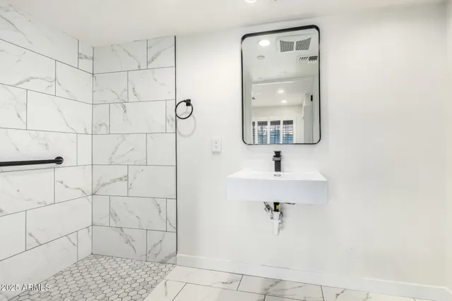 $15,200 | 1606 West Keim Drive, Phoenix, AZ 85015